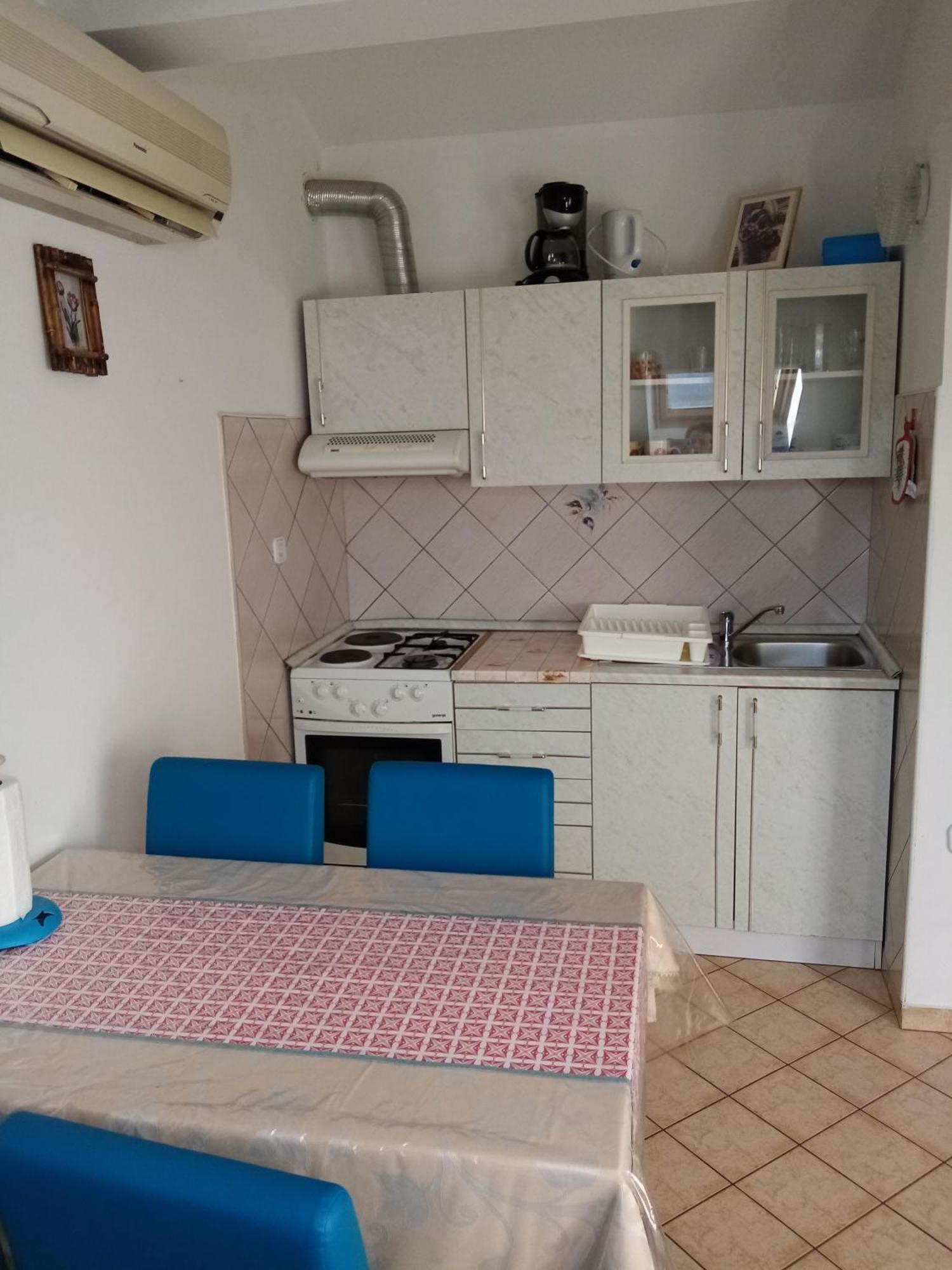 Apartments Vitkovic 크레스 외부 사진